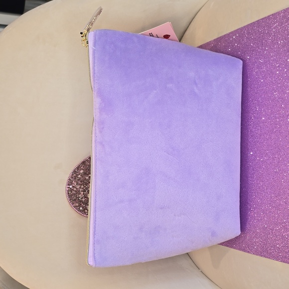 Juicy Couture 💜NWT💜 Light Purple Cosmetic Travel Bag!💜💜💜 - Picture 9 of 12